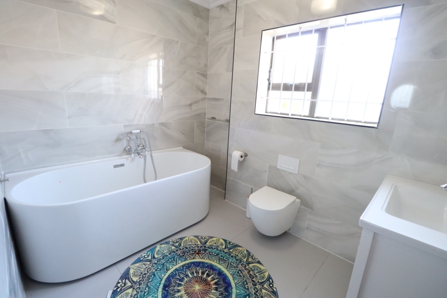 4 Bedroom Property for Sale in Amsterdamhoek Eastern Cape
